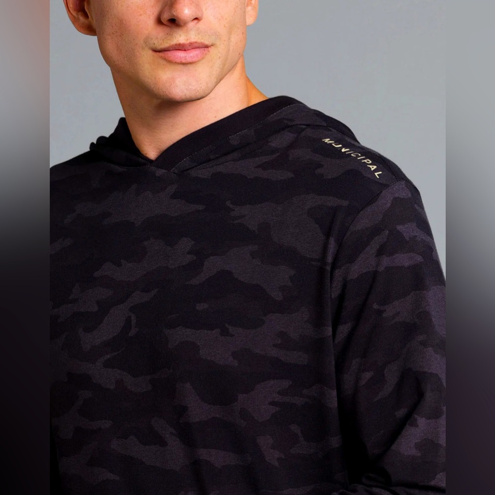 Municipal | Enduro Stretch LS Hooded T-Shirt in Night Camo